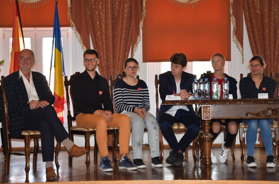 Wybory Samorządu Uczniowskiego w Chrobrym
